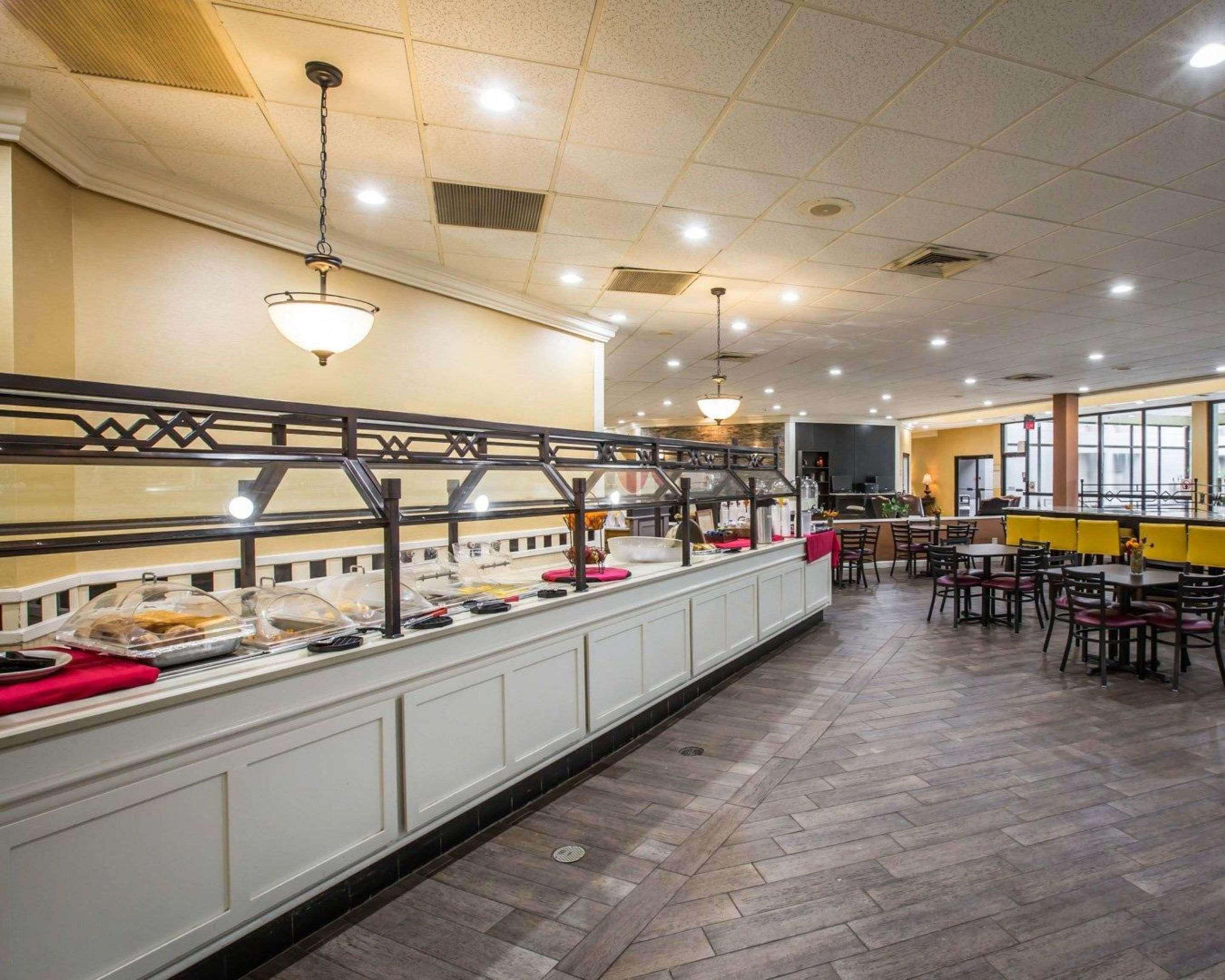 Clarion Inn Asheville Airport Флетчер Экстерьер фото