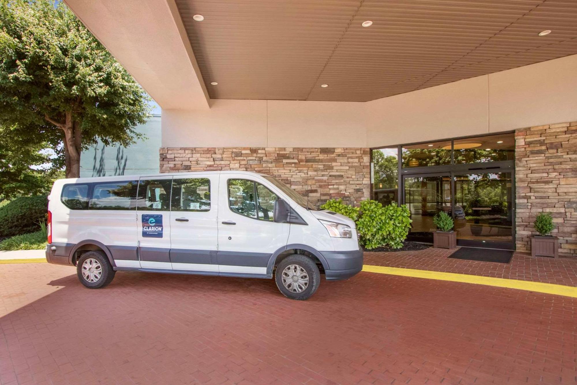 Clarion Inn Asheville Airport Флетчер Экстерьер фото