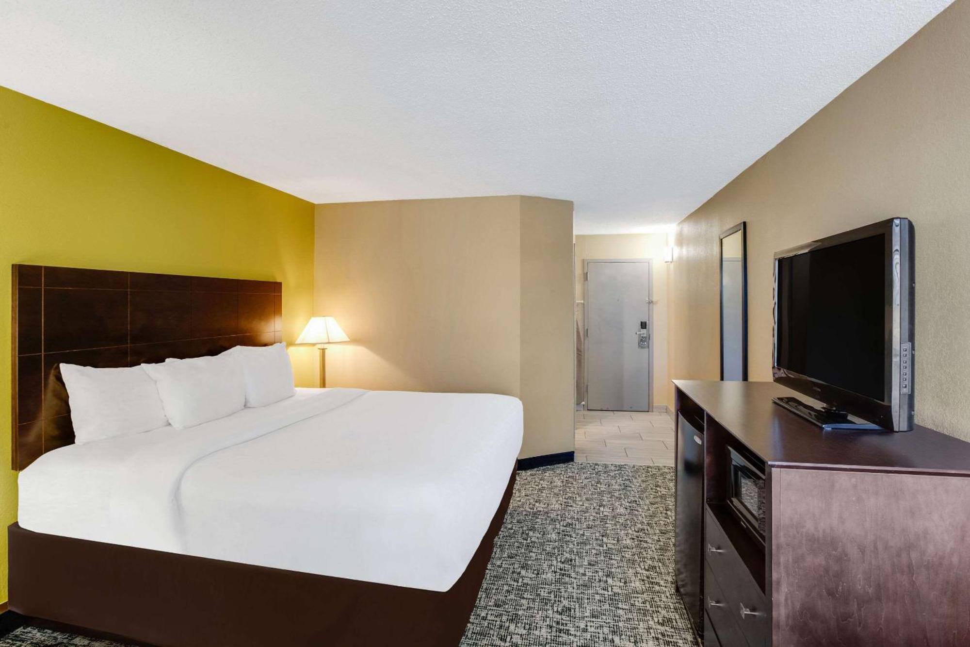 Clarion Inn Asheville Airport Флетчер Экстерьер фото