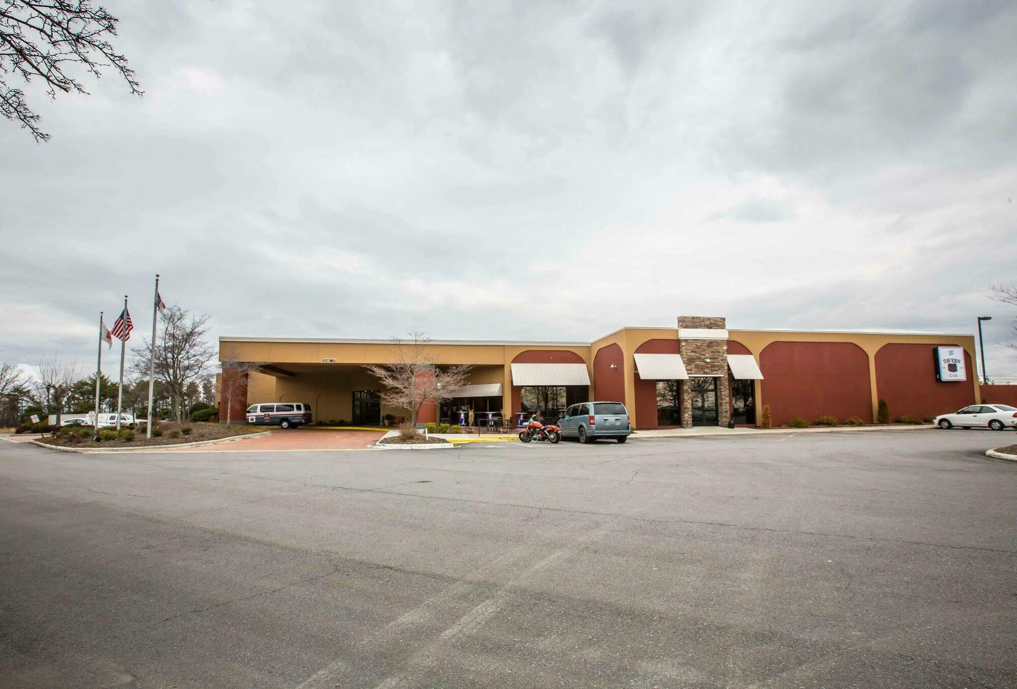 Clarion Inn Asheville Airport Флетчер Экстерьер фото