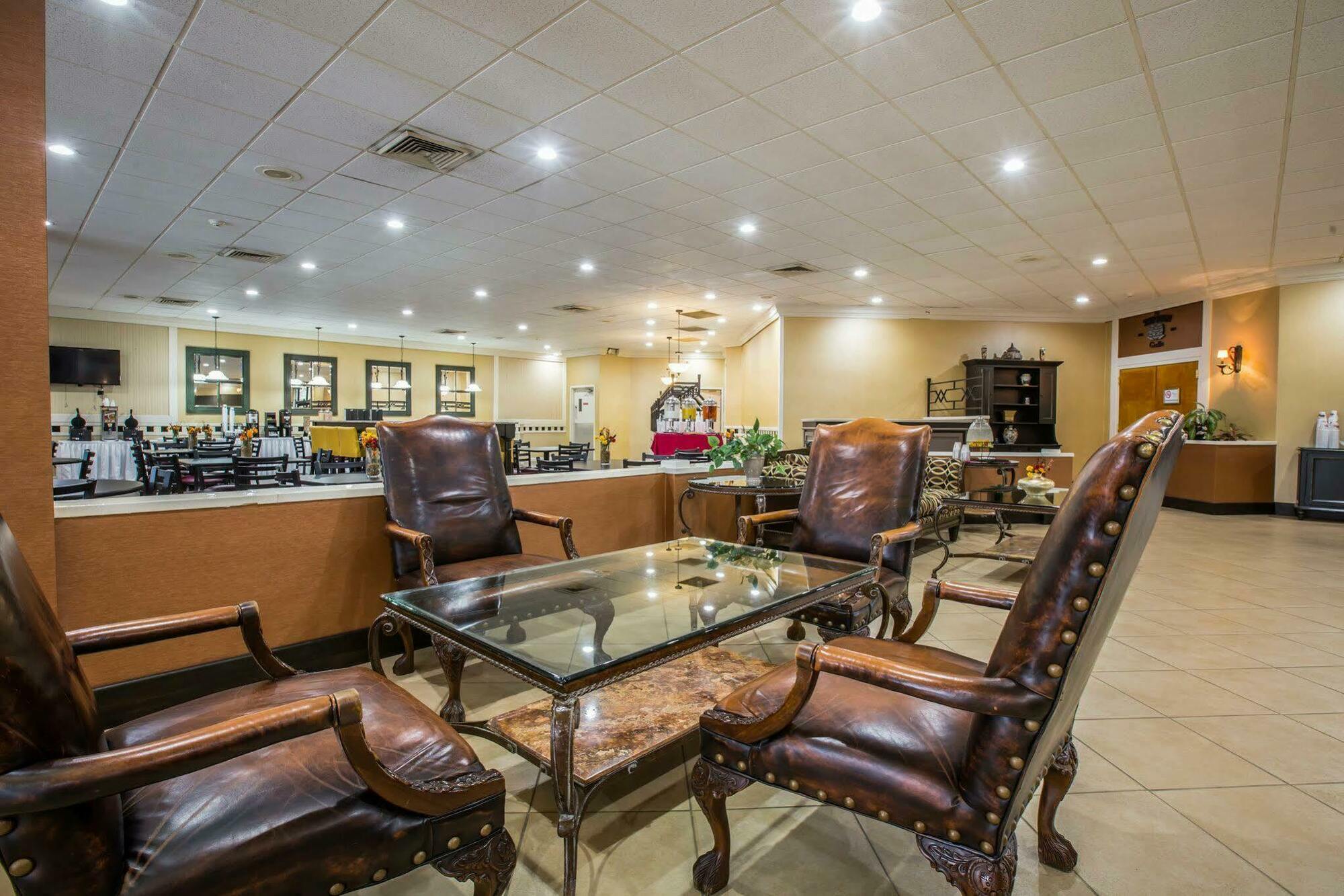 Clarion Inn Asheville Airport Флетчер Экстерьер фото